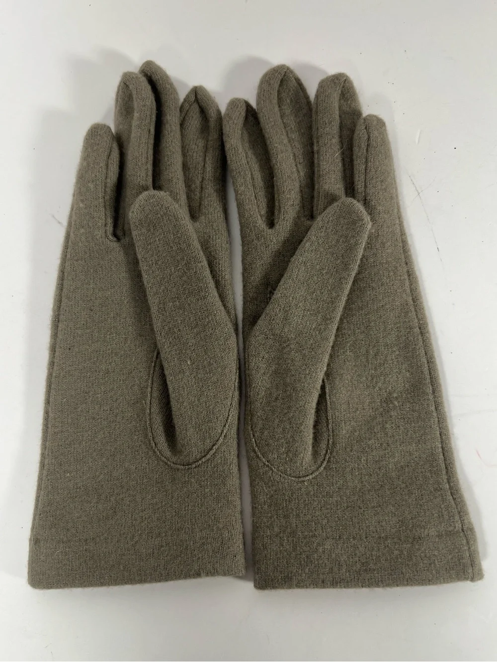 6003: Chloé Gray Taupe Knit Bow Gloves Estimated Women’s Medium